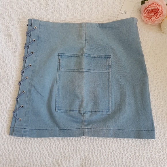Lace Up Denim Skirt with pockets by Jealous Tomato - Picture 4 of 6